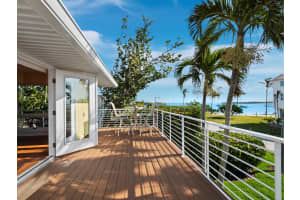 691 LINLEY STREET, LONGBOAT KEY, FL 34228 - MLS#MFRA4640483