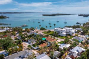 691 LINLEY STREET, LONGBOAT KEY, FL 34228 - MLS#MFRA4640483