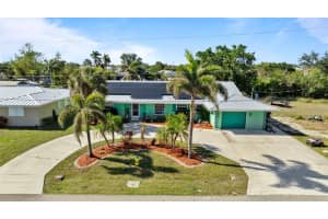 198 Salem Ave Nw, PORT CHARLOTTE