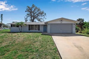 927 Lemon Bay Dr, VENICE