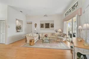 4306 PRESIDENTIAL AVENUE CIRCLE, BRADENTON, FL 34203 Sold 07/01/25