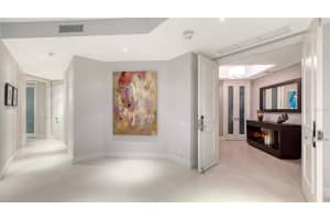 1241 GULF OF MEXICO DRIVE, LONGBOAT KEY, FL 34228 Sold 05/14/25