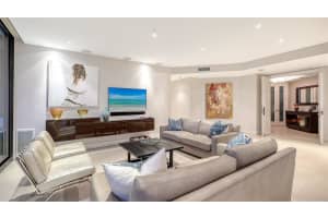 1241 GULF OF MEXICO DRIVE, LONGBOAT KEY, FL 34228 Sold 05/14/25