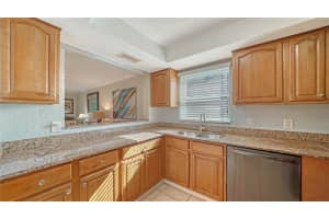 966 LA COSTA CIRCLE, SARASOTA, FL 34237 - MLS#MFRA4640593