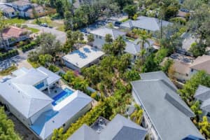 1603 BAY ROAD, SARASOTA, FL 34239 Sold 04/04/25
