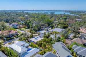 1603 BAY ROAD, SARASOTA, FL 34239 Sold 04/04/25