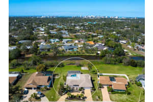 2118 TANGLEWOOD DRIVE, SARASOTA, FL 34239 Sold 04/17/25