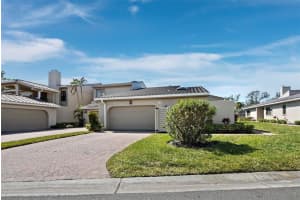 2129 HARBOURSIDE DRIVE, LONGBOAT KEY, FL 34228 Sold 04/30/25