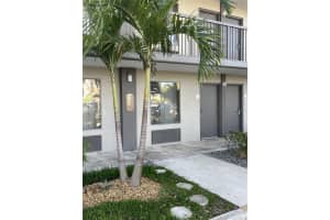 7150 TAMIAMI TRAIL, SARASOTA, FL 34243 - MLS#MFRA4640677