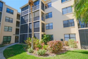 635 30TH AVENUE, BRADENTON, FL 34205 Sold 05/02/25