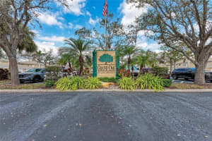 6326 GRAND OAK CIRCLE, BRADENTON, FL 34203 - MLS#MFRA4640780