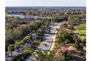 6560 WILLOWSHIRE WAY, BRADENTON, FL 34212 - MLS#MFRA4640804