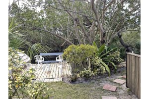 3300 26TH AVENUE, BRADENTON, FL 34208 Sold 04/21/25