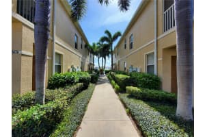 3468 PARKRIDGE CIRCLE, SARASOTA, FL 34243 - MLS#MFRA4640865
