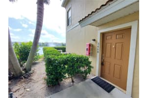 3468 PARKRIDGE CIRCLE, SARASOTA, FL 34243 - MLS#MFRA4640865