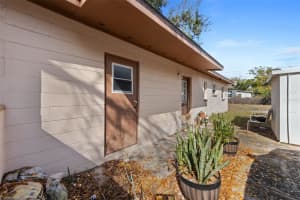 747 SUNSET DRIVE, TARPON SPRINGS, FL 34689 Sold 03/06/25