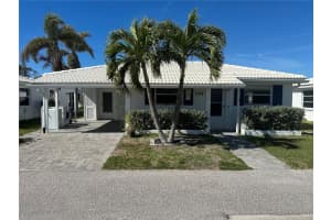 699 EL CENTRO #699, LONGBOAT KEY, FL 34228 Sold 04/07/25