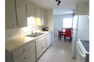 5492 STONEHAVEN LANE, SARASOTA, FL 34233 - MLS#MFRA4640936