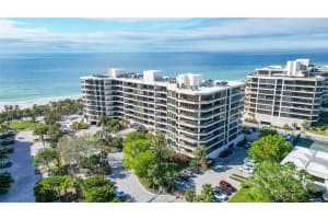 535 SANCTUARY DRIVE, LONGBOAT KEY, FL 34228 Sold 04/14/25