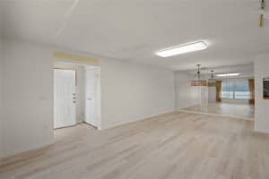 3919 CENTER GATE CIRCLE, SARASOTA, FL 34233 Sold 04/10/25
