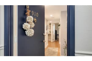 6415 MIDNIGHT PASS ROAD, SARASOTA, FL 34242 Sold 09/03/25
