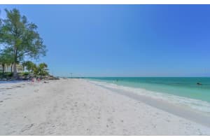 19 WHISPERING SANDS DRIVE, SARASOTA, FL 34242 Sold 05/15/25