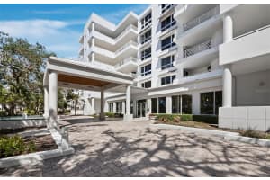 2410 Harbourside Dr #121, LONGBOAT KEY