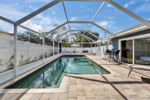 2913 WILLIAMSBURG STREET, SARASOTA, FL 34231 Sold 04/30/25