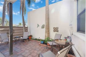 176 PINEHURST DRIVE, BRADENTON, FL 34210 Sold 04/10/25
