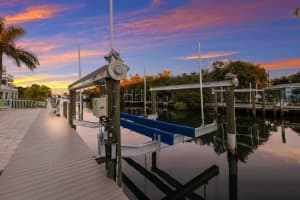 511 77TH ST, HOLMES BEACH, FL 34217 Sold 03/10/25