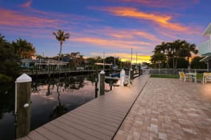 511 77TH ST, HOLMES BEACH, FL 34217 Sold 03/10/25
