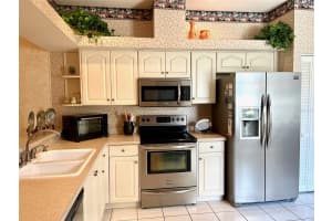 5712 COTTONWOOD STREET, BRADENTON, FL 34203 - MLS#MFRA4641249