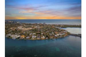 204 WASHINGTON DRIVE, SARASOTA, FL 34236 - MLS#MFRA4641255