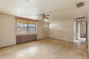 3230 WILLIAMSBURG STREET, SARASOTA, FL 34231 Sold 03/20/25