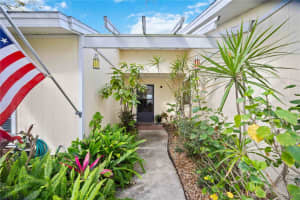 4050 OAKHURST DRIVE, SARASOTA, FL 34233 Sold 09/02/25