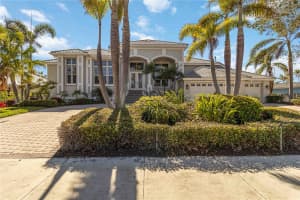121 N BOULEVARD OF PRESIDENTS, SARASOTA, FL 34236 Sold 09/30/25