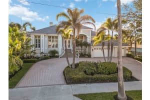 121 N BOULEVARD OF PRESIDENTS, SARASOTA, FL 34236 Sold 09/30/25