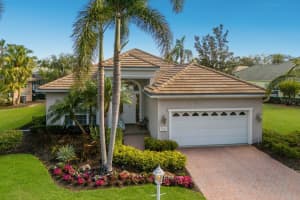 7017 LENNOX PLACE, UNIVERSITY PARK, FL 34201 Sold 06/30/25