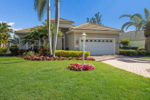 7017 LENNOX PLACE, UNIVERSITY PARK, FL 34201 Sold 06/30/25