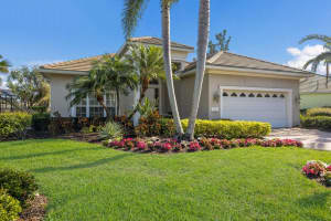7017 LENNOX PLACE, UNIVERSITY PARK, FL 34201 Sold 06/30/25