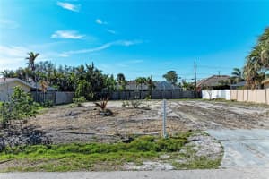 608 HIBISCUS DRIVE, VENICE, FL 34285 Sold 04/14/25