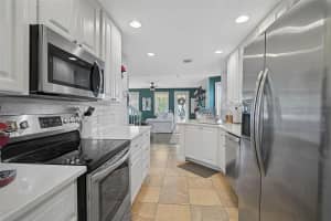 1570 NAPOLI DRIVE, SARASOTA, FL 34232 Sold 04/22/25