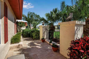 6608 13TH AVENUE DRIVE, BRADENTON, FL 34209 Sold 07/08/25