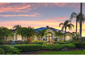 10002 Cherry Hills Avenue Cir, BRADENTON