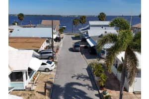 7 HIGH STREET, BRADENTON, FL 34208 - MLS#MFRA4641568
