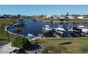 649 GREEN CIRCLE, VENICE, FL 34285 - MLS#MFRA4641574