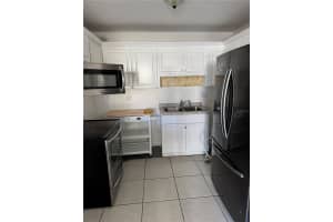 216 AMHERST AVENUE, SARASOTA, FL 34232 - MLS#MFRA4641664