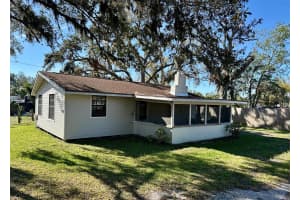 2302 33RD AVENUE DRIVE, BRADENTON, FL 34208 Sold 04/16/25