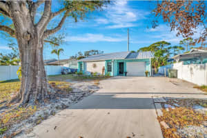 2525 22ND STREET, SARASOTA, FL 34234 Sold 04/01/25