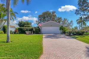 7202 LAS CASAS DRIVE, SARASOTA, FL 34243 Sold 05/13/25